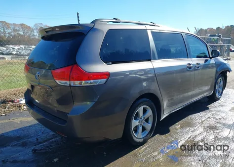 2011 Toyota Sienna Le V6 from USA, damaged, VIN 5TDKK3DCXBS035282